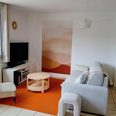 Le Jardins Des Iris Apartment